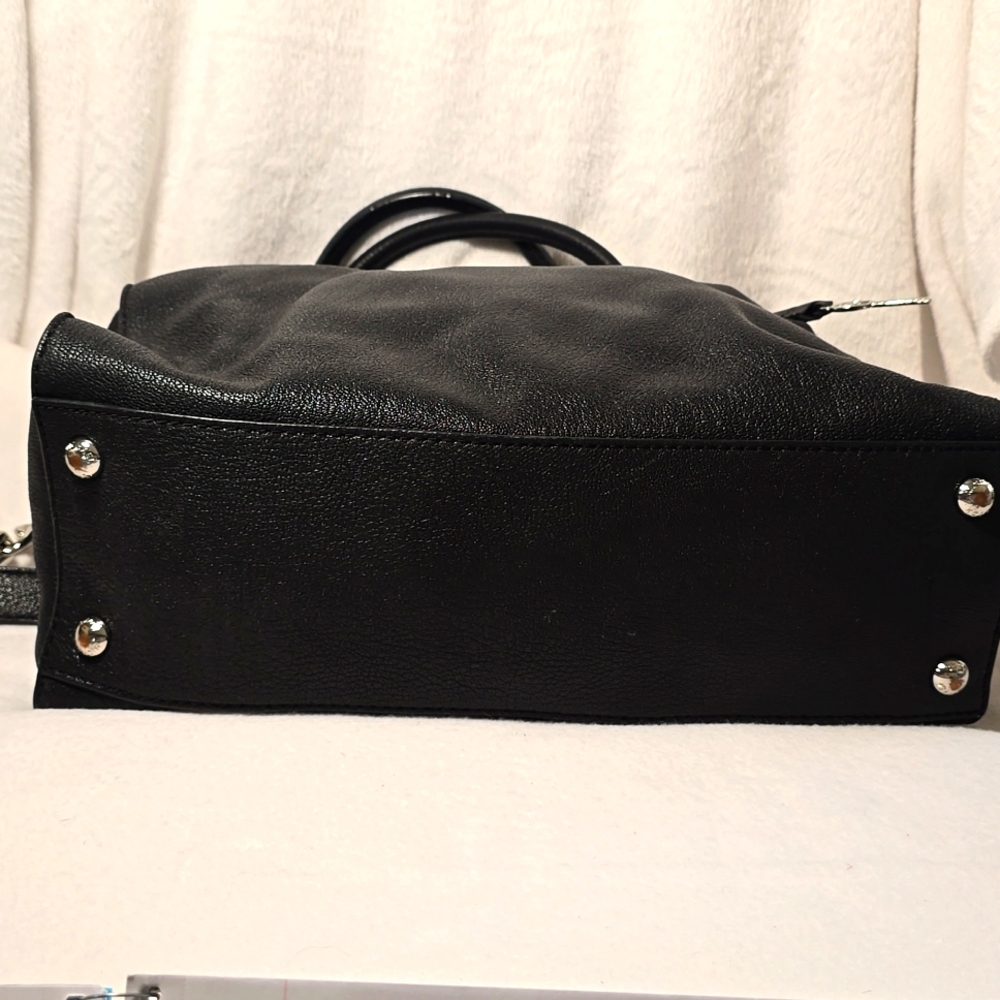 Michael Kors Hamilton Slouch Satchel With Lock and Key - Picture 4 of 16